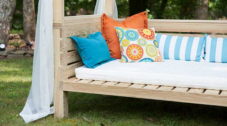 Photo for Outdoor Daybed<span> (+Hack)</span>